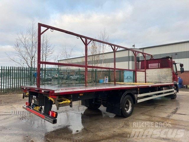 DAF LF180 Lastbil med lad/Flatbed