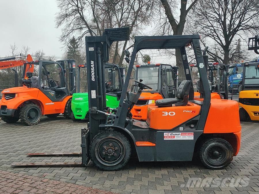 Doosan D30G Diesel gaffeltrucks