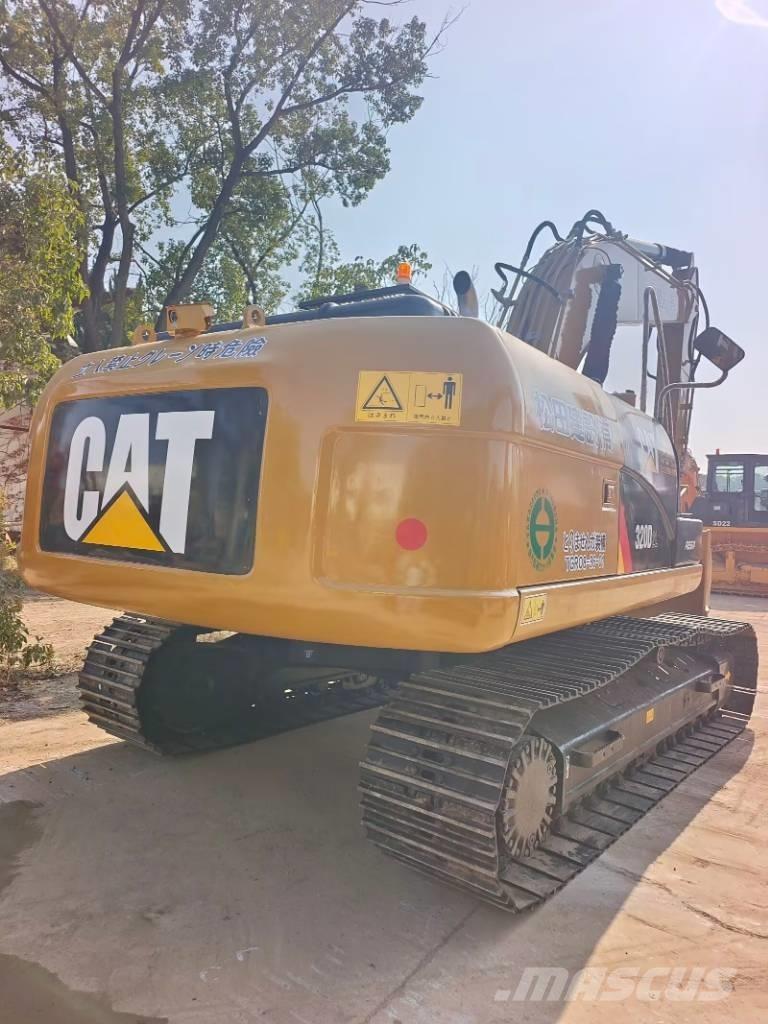 CAT 320 D2L Gravemaskiner på larvebånd