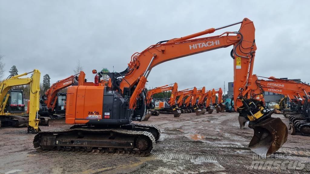 Hitachi ZX225USLC-6 Gravemaskiner på larvebånd