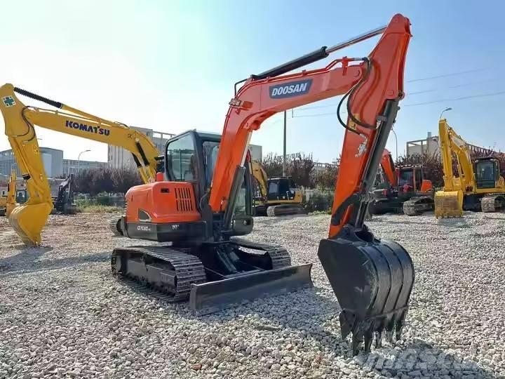 Doosan DX60-9C Gravemaskiner på larvebånd