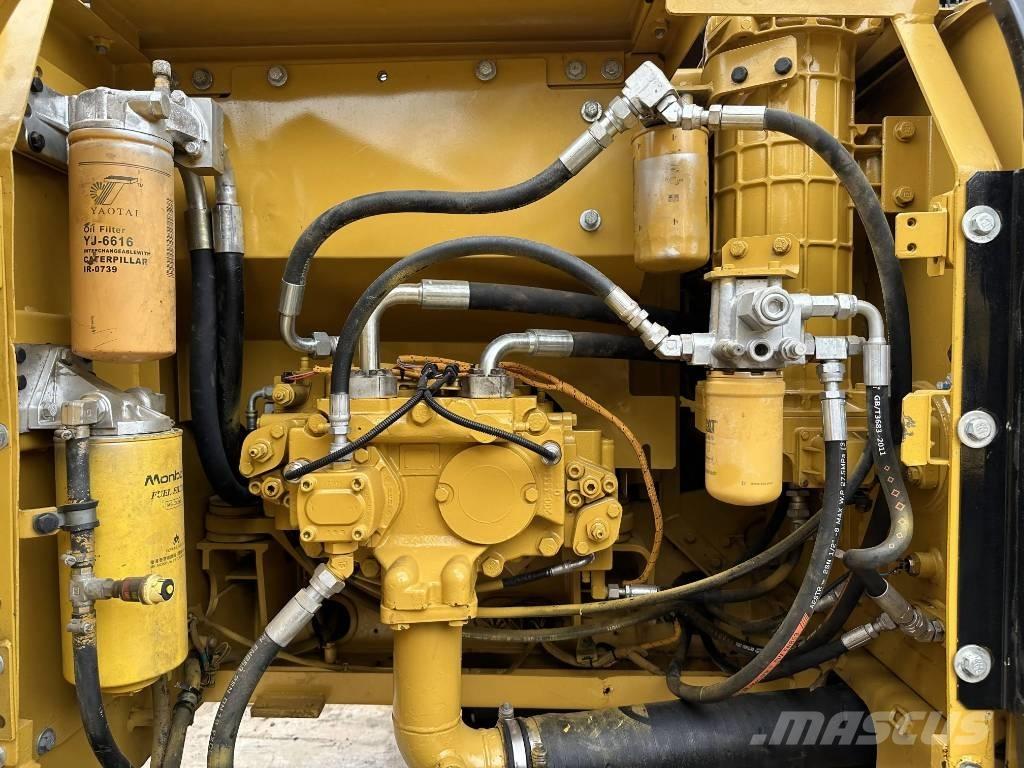 CAT 320D Gravemaskiner på larvebånd