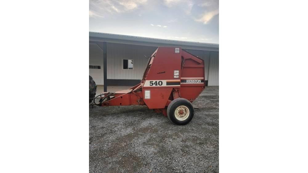 Hesston 540 Rundballe-pressere