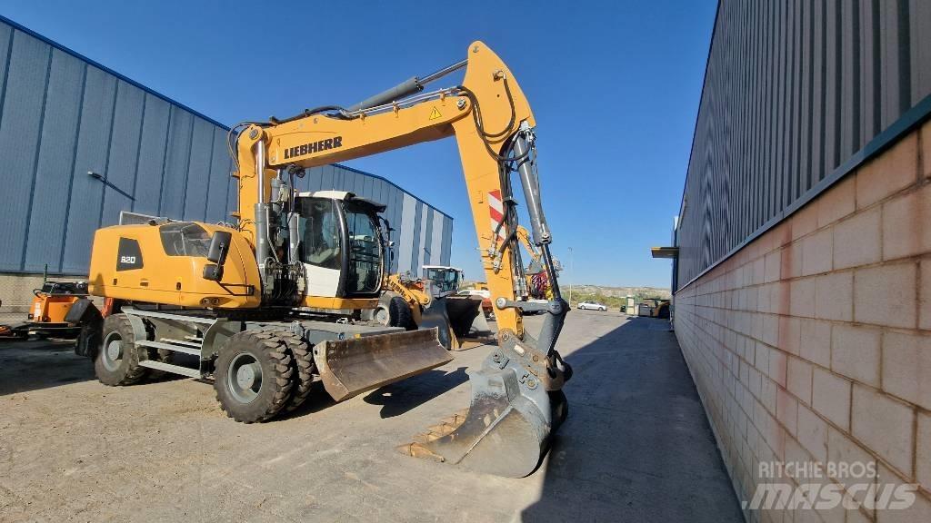 Liebherr A 920 Gravemaskiner på hjul