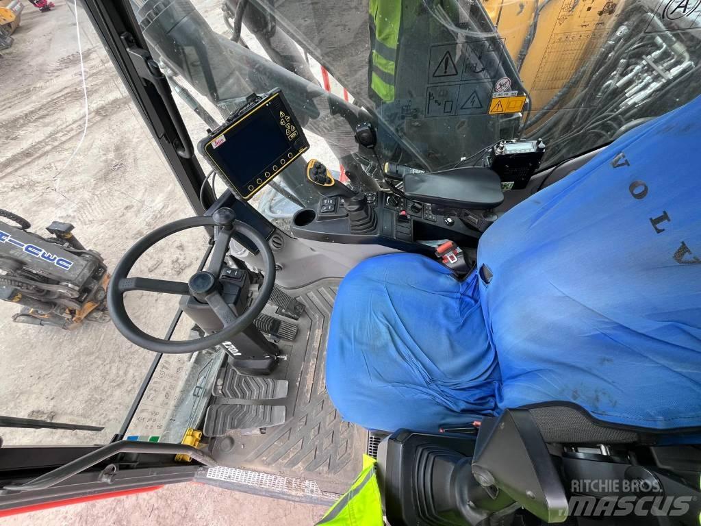 Volvo EWR 170 E Gravemaskiner på hjul