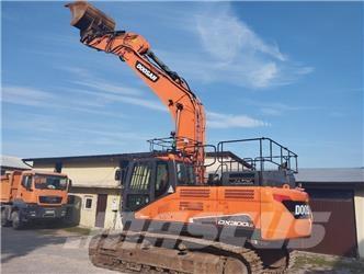 Doosan DX 300 LC Gravemaskiner på larvebånd