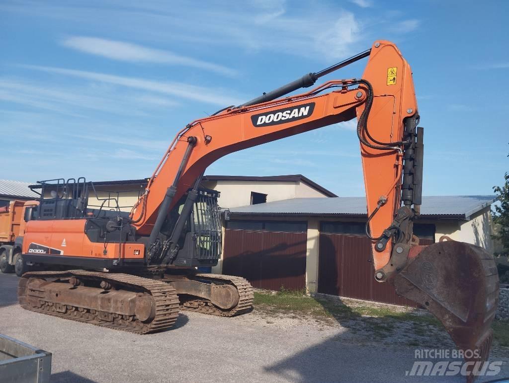 Doosan DX 300 LC Gravemaskiner på larvebånd