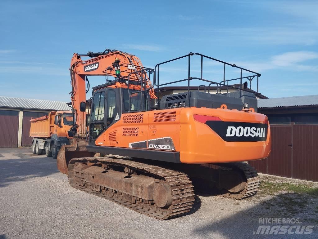 Doosan DX 300 LC Gravemaskiner på larvebånd