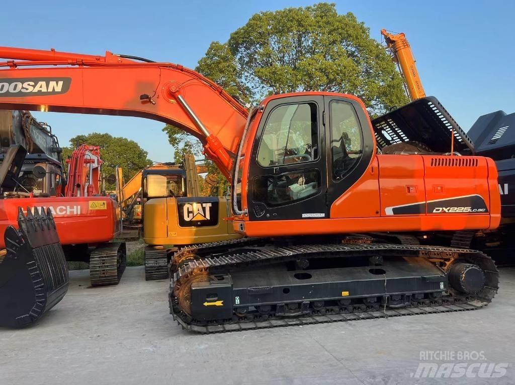Doosan DX225LC-9C Gravemaskiner på larvebånd
