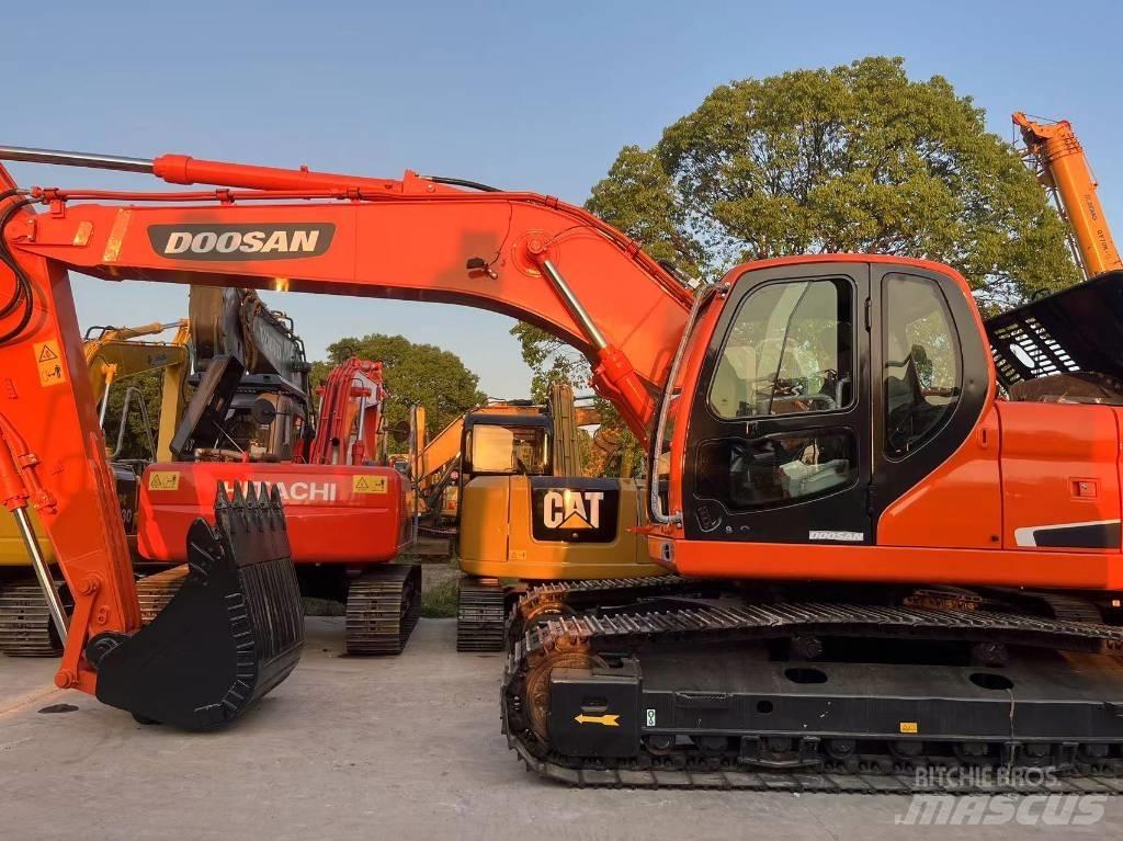Doosan DX225LC-9C Gravemaskiner på larvebånd
