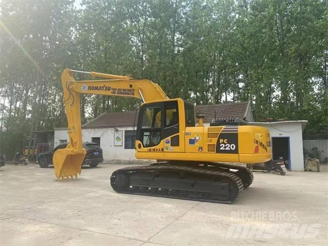 Komatsu PC 220-8 Gravemaskiner på larvebånd