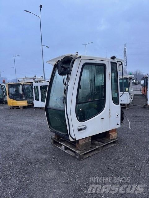 Liebherr A 314 CAB Kabiner og interiør