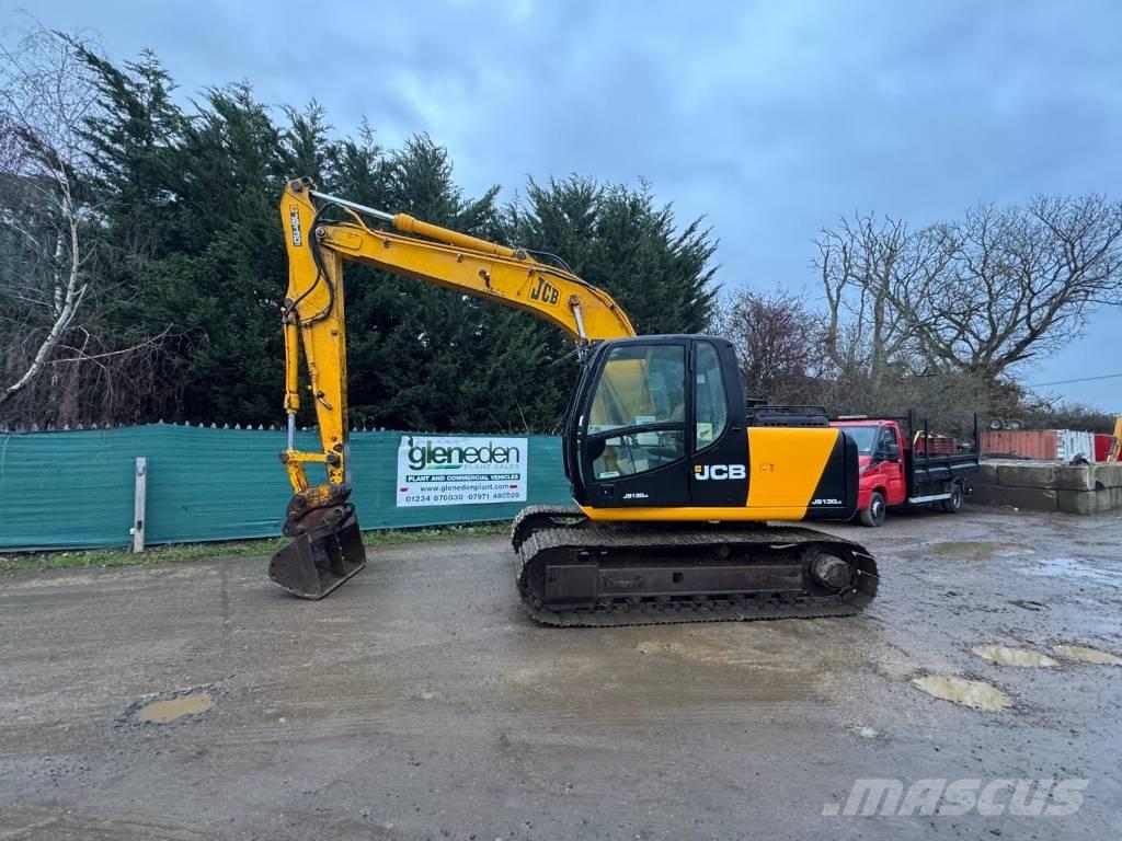 JCB JS 130 Gravemaskiner på larvebånd