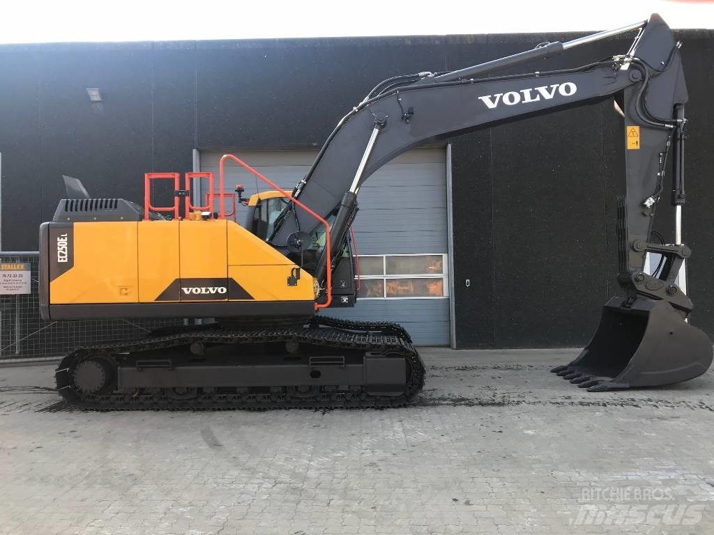 Volvo EC250E L Gravemaskiner på larvebånd