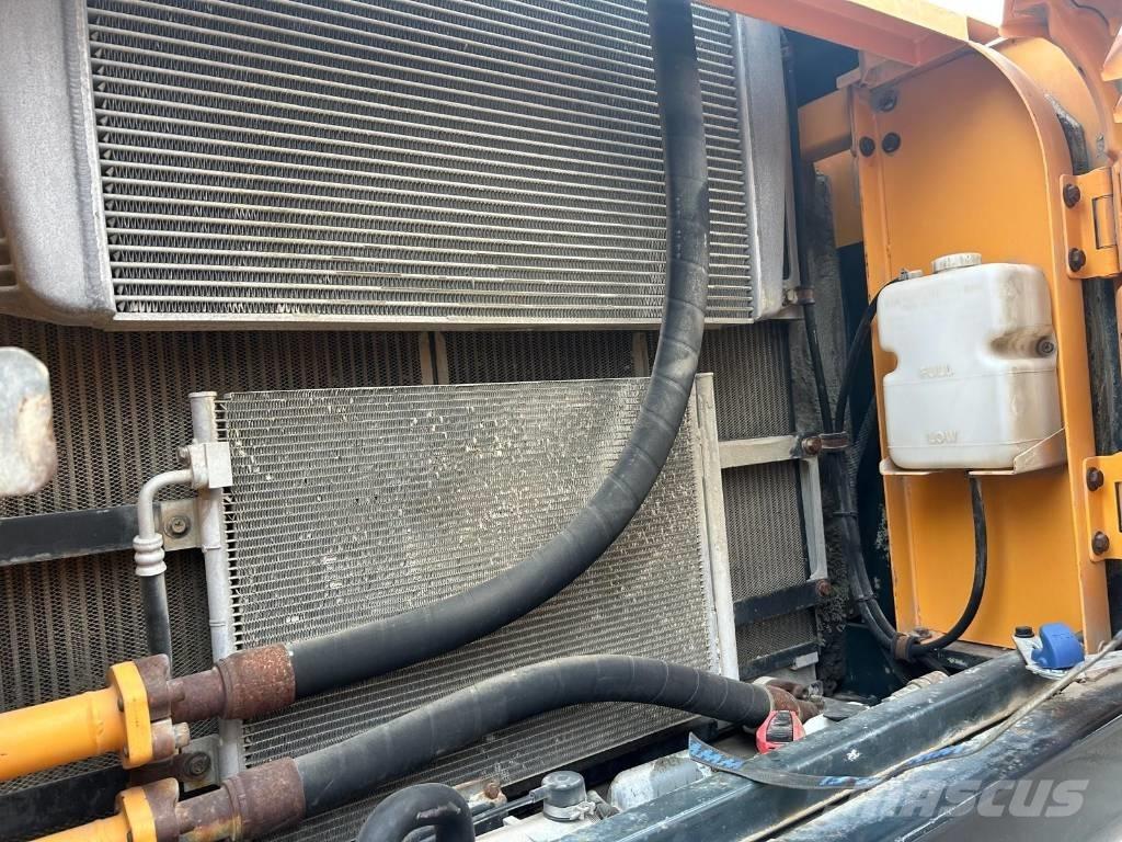 Hyundai R320 LC-9 Gravemaskiner på larvebånd