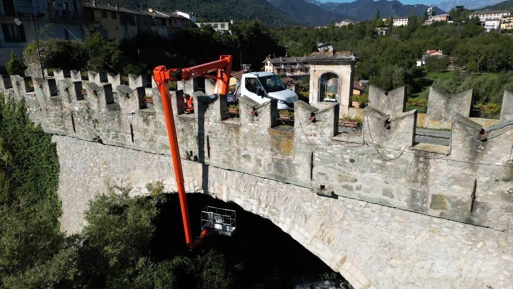 APS TB22-9 "Up&Down" Lastbilmonterede lifte