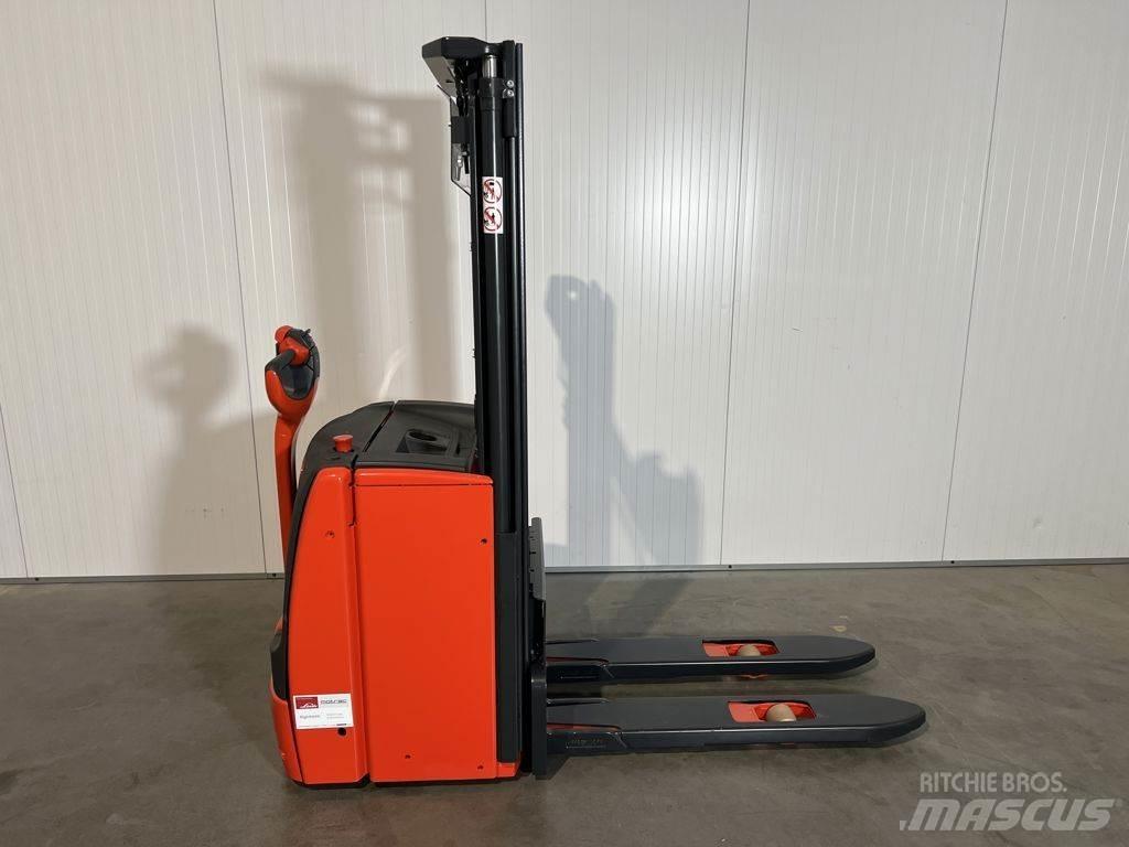 Linde L14 Gaffelstabler med gående fører