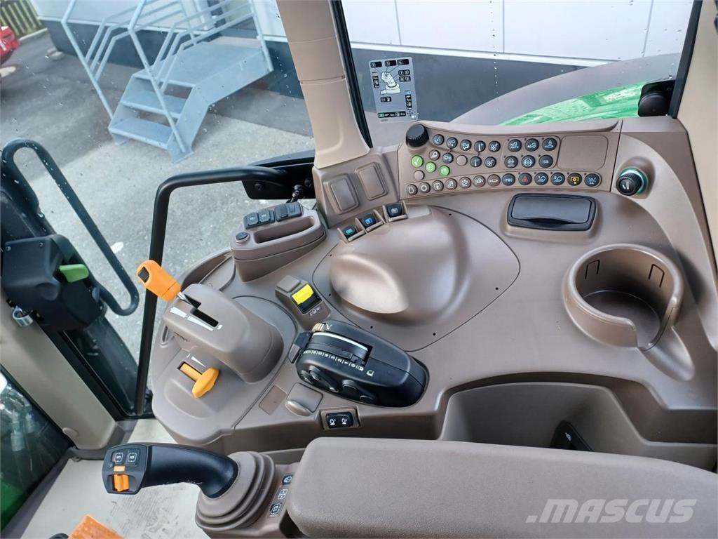 John Deere 6120M Traktorer