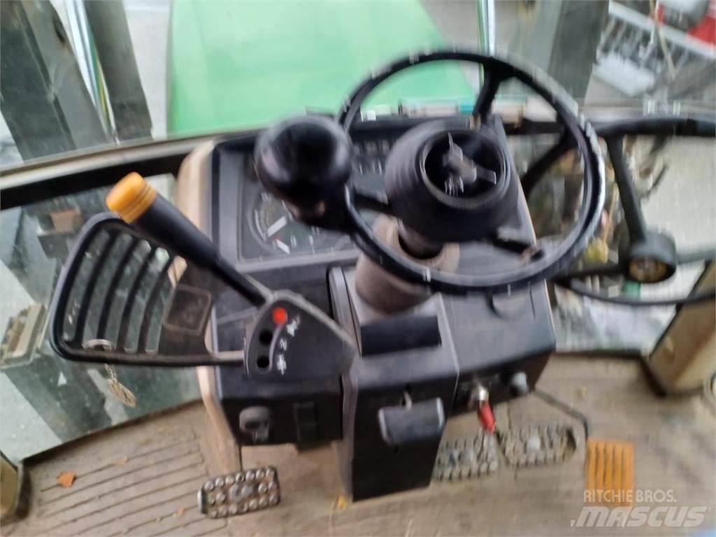 John Deere 6110SE Skovbrugstraktorer