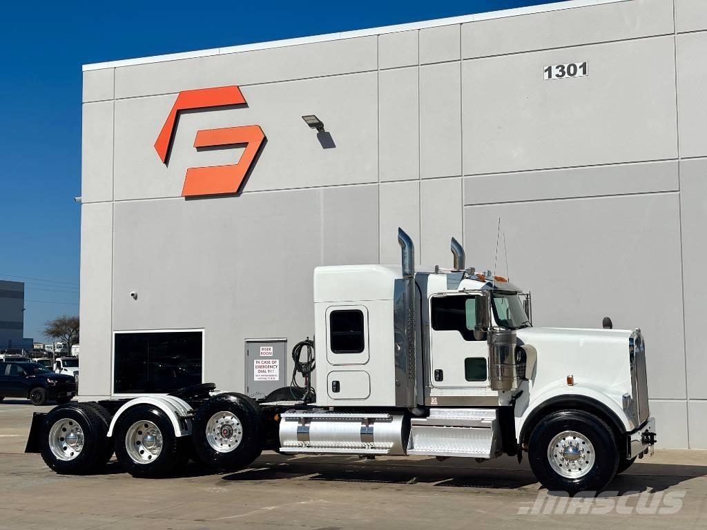 Kenworth W 900 Trækkere