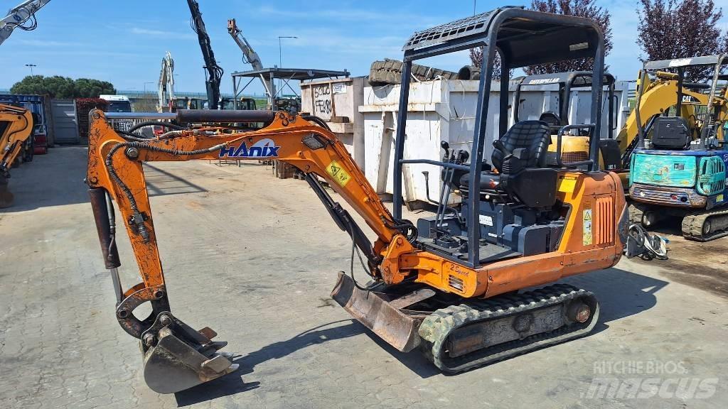 Hanix H15B-2 Minigravemaskiner