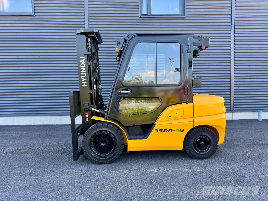 Hyundai 35DN-9V Diesel gaffeltrucks