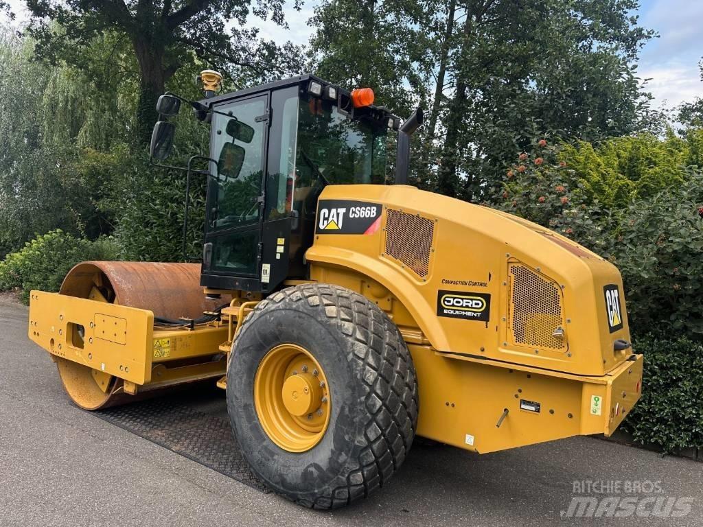 CAT CS 66 B Enkelt tromle
