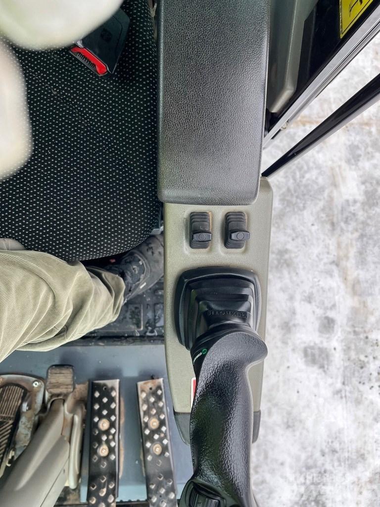 Yanmar B 95 W Gravemaskiner på hjul