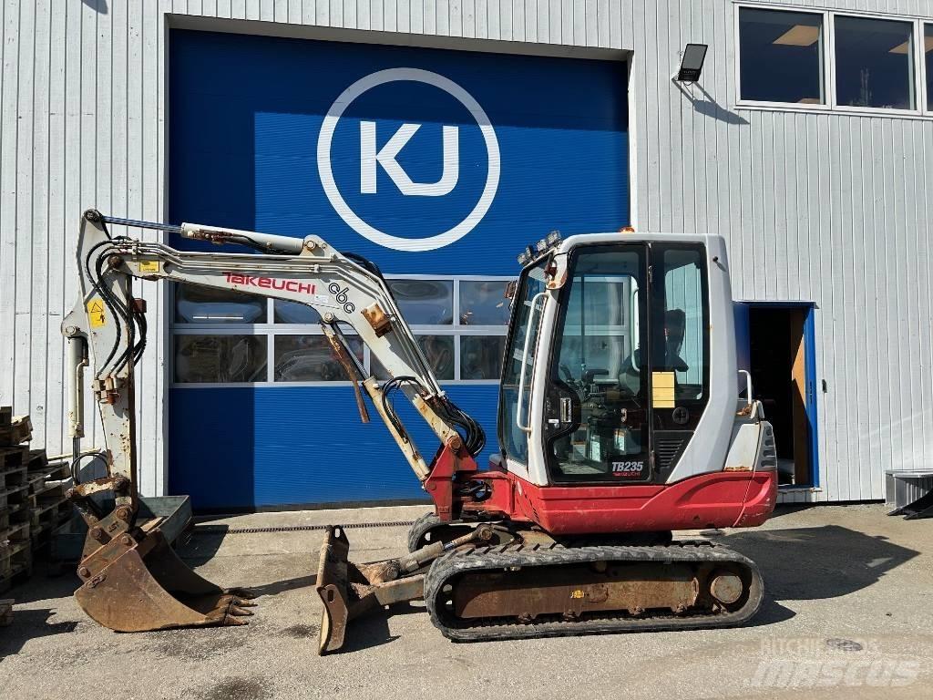 Takeuchi TB 235 Minigravemaskiner