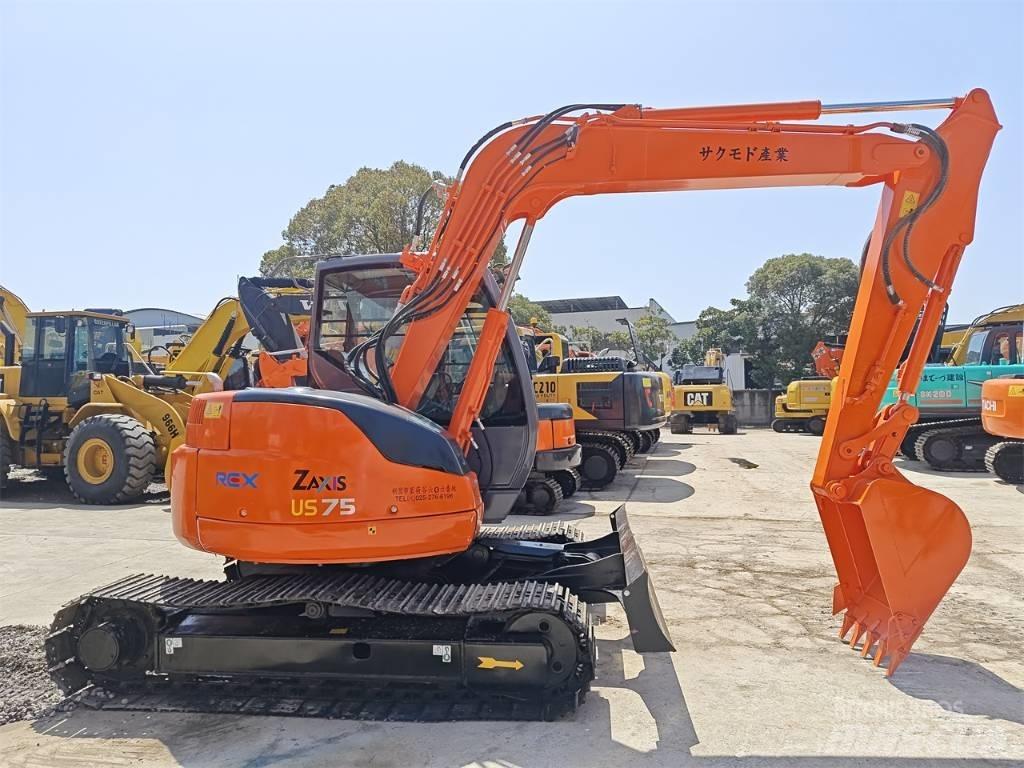 Hitachi ZX 75 Gravemaskiner på larvebånd