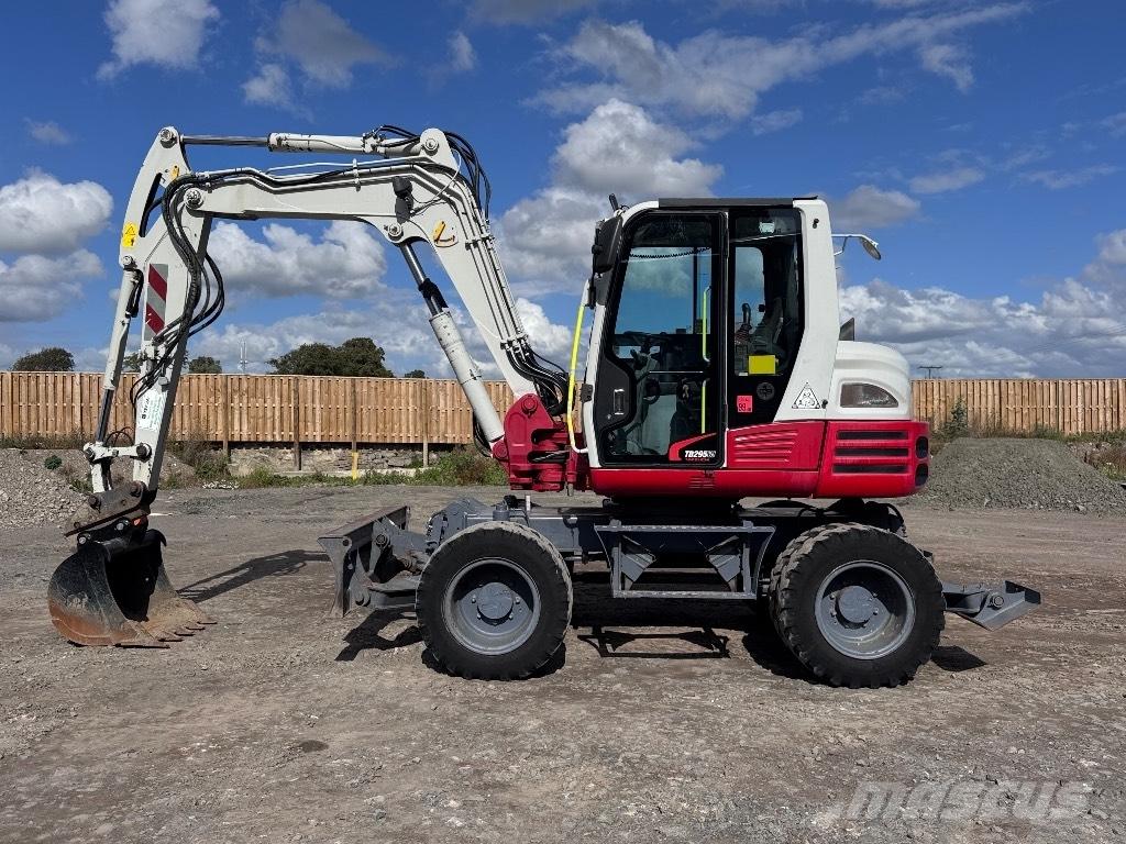 Takeuchi TB 295 W Gravemaskiner på hjul