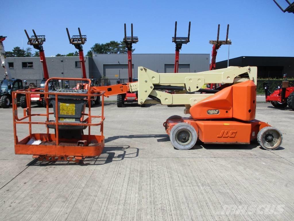 JLG E 400 AJPN (146) Kompakte selvkørende bomlifte