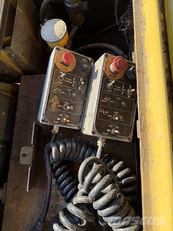 Dynapac F 121 6W Asfaltudlæggere