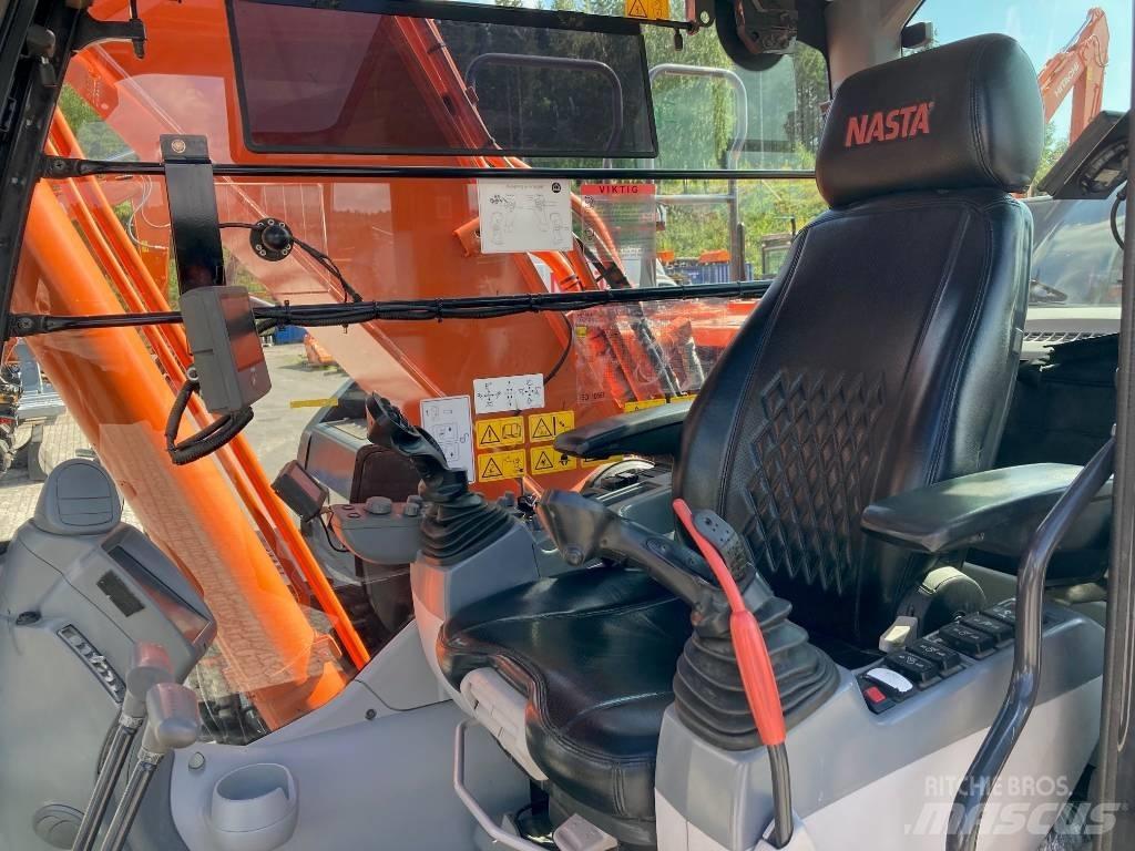 Hitachi ZX 210 LC-6 Gravemaskiner på larvebånd