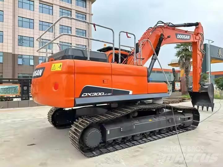 Doosan DX300LC-9C Gravemaskiner på larvebånd