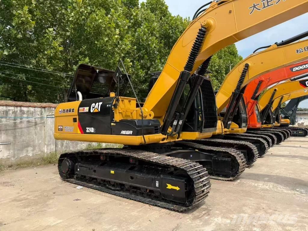 CAT 324 Gravemaskiner på larvebånd