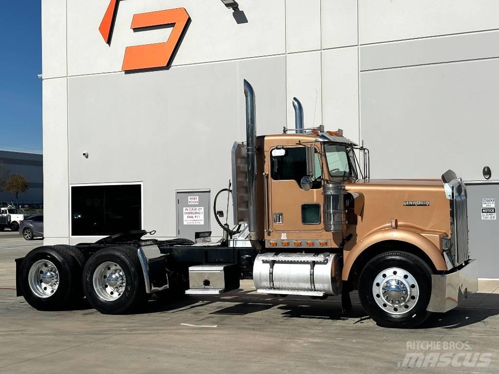 Kenworth W 900 Trækkere