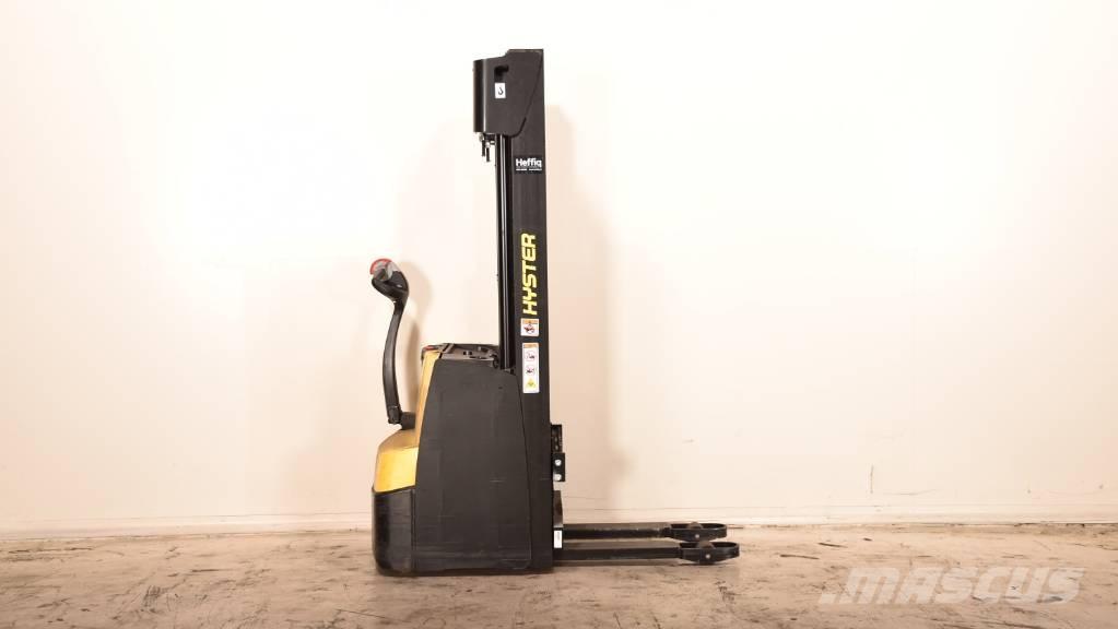 Hyster S1.2-24 Gaffelstabler med gående fører