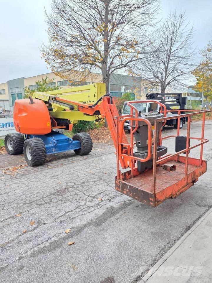 JLG 450 AJ Bomlifte med knækarm
