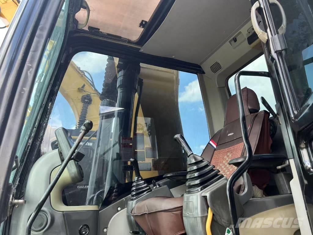 CAT 323DL Gravemaskiner på larvebånd