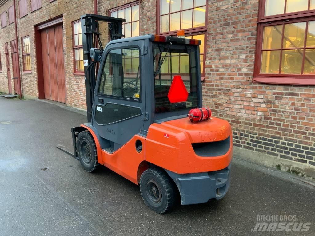 Toyota 02-8 FD F 30 Diesel gaffeltrucks