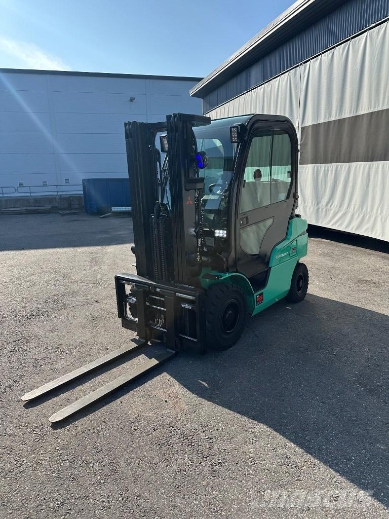 Mitsubishi FD 25 N Diesel gaffeltrucks