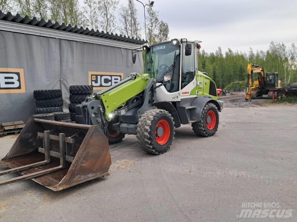 CLAAS 738T Teleskopiske hjullæssere