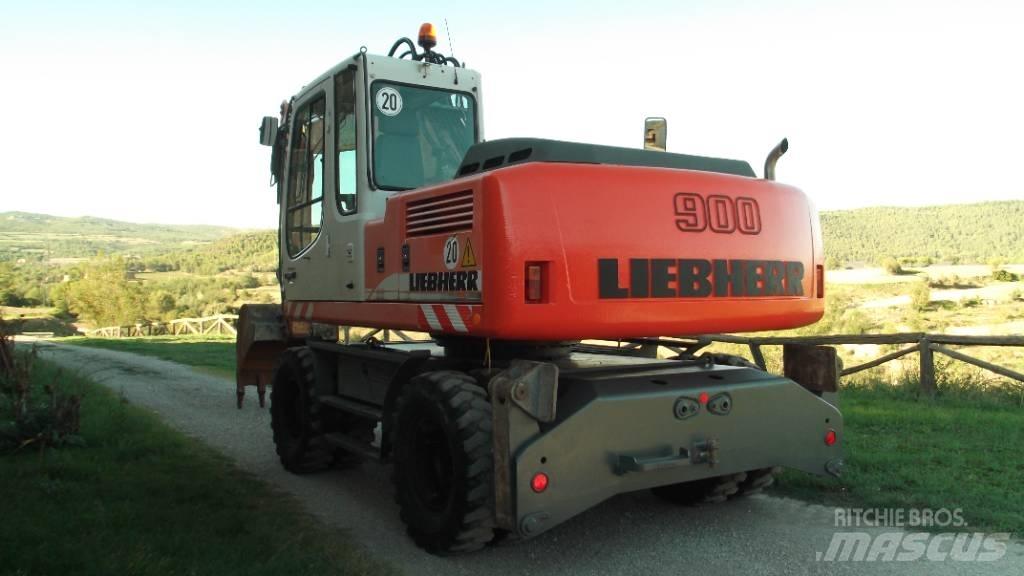 Liebherr A 900 C Gravemaskiner på hjul