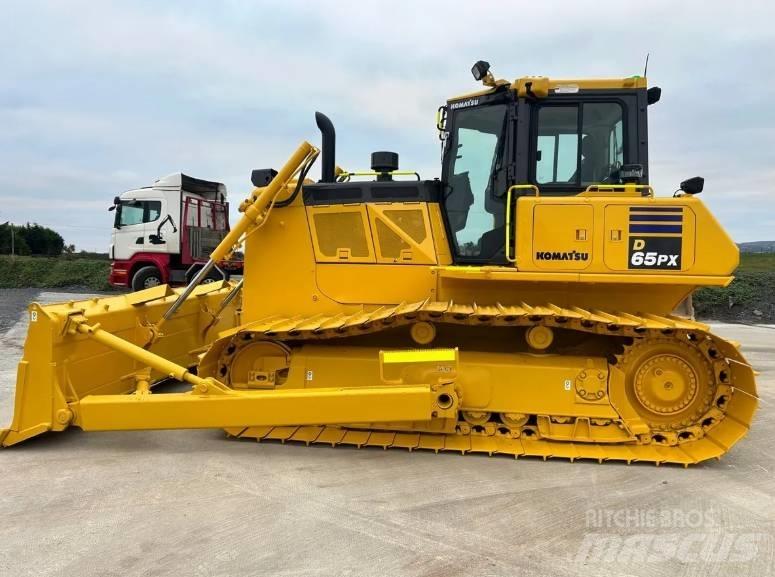 Komatsu D 65PX-18 Bulldozer på larvebånd