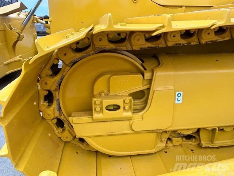 Komatsu D 65PX-18 Bulldozer på larvebånd