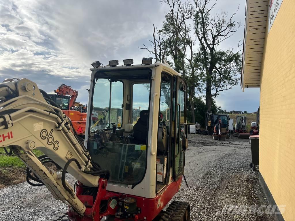 Takeuchi TB 225 Minigravemaskiner