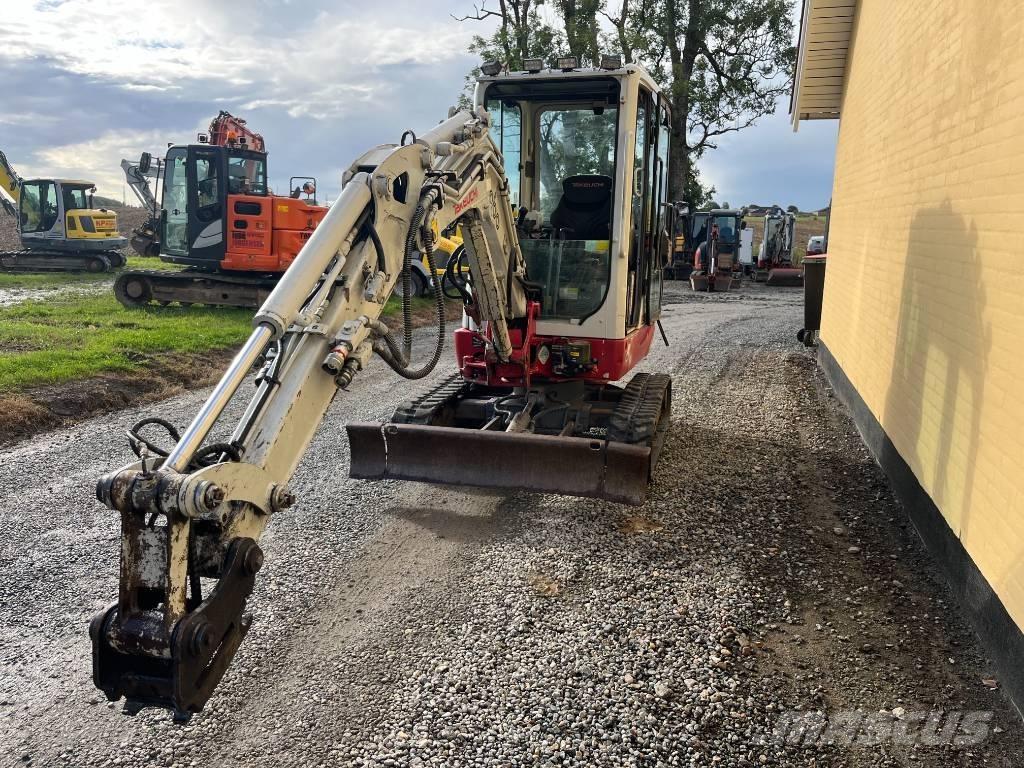 Takeuchi TB 225 Minigravemaskiner