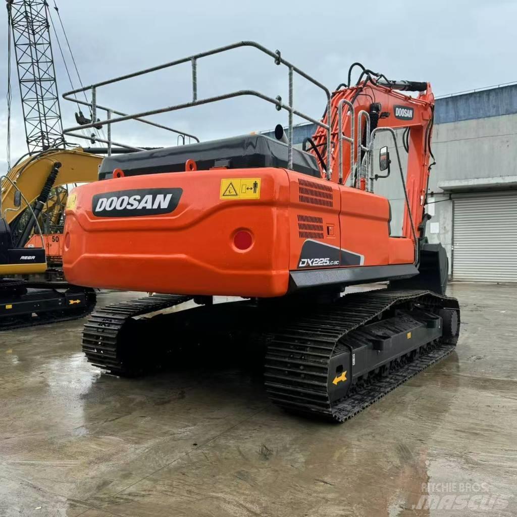 Doosan DX 225 LCA Gravemaskiner på larvebånd