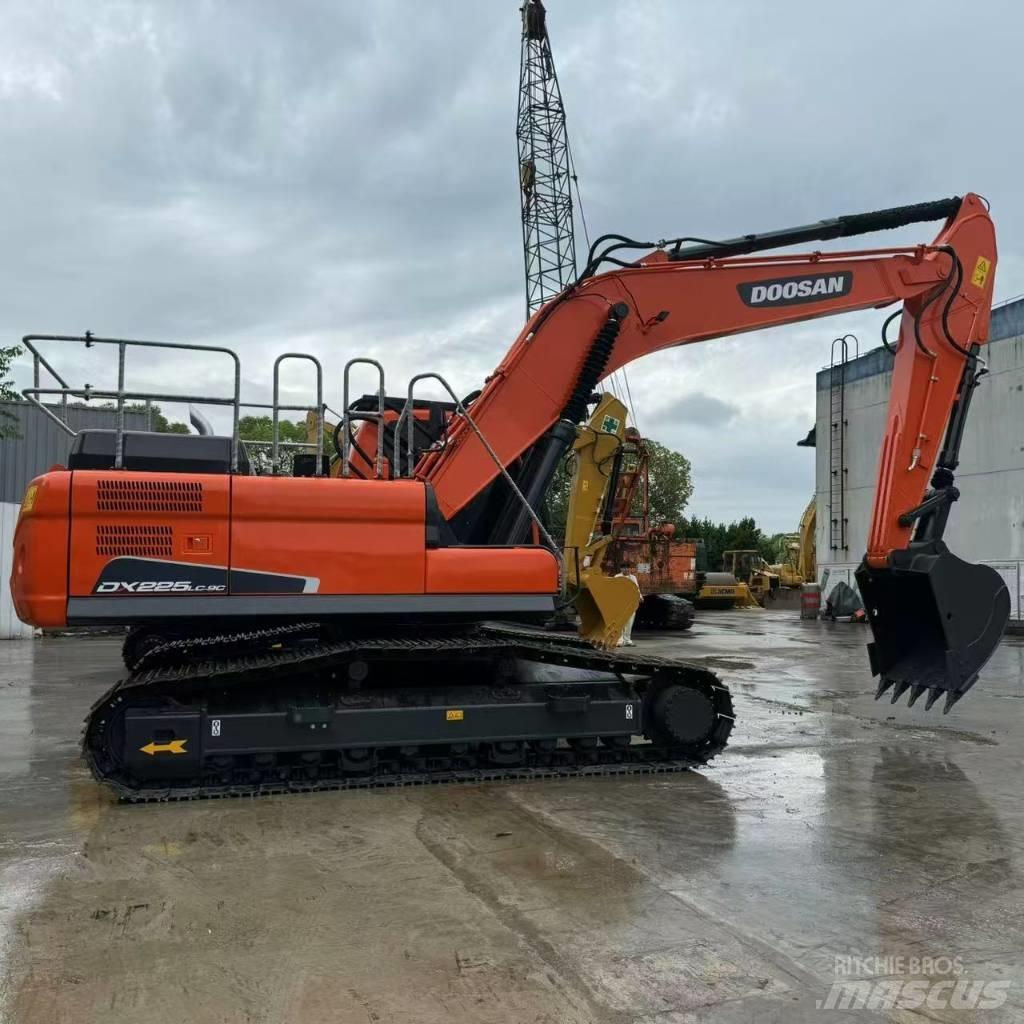 Doosan DX 225 LCA Gravemaskiner på larvebånd